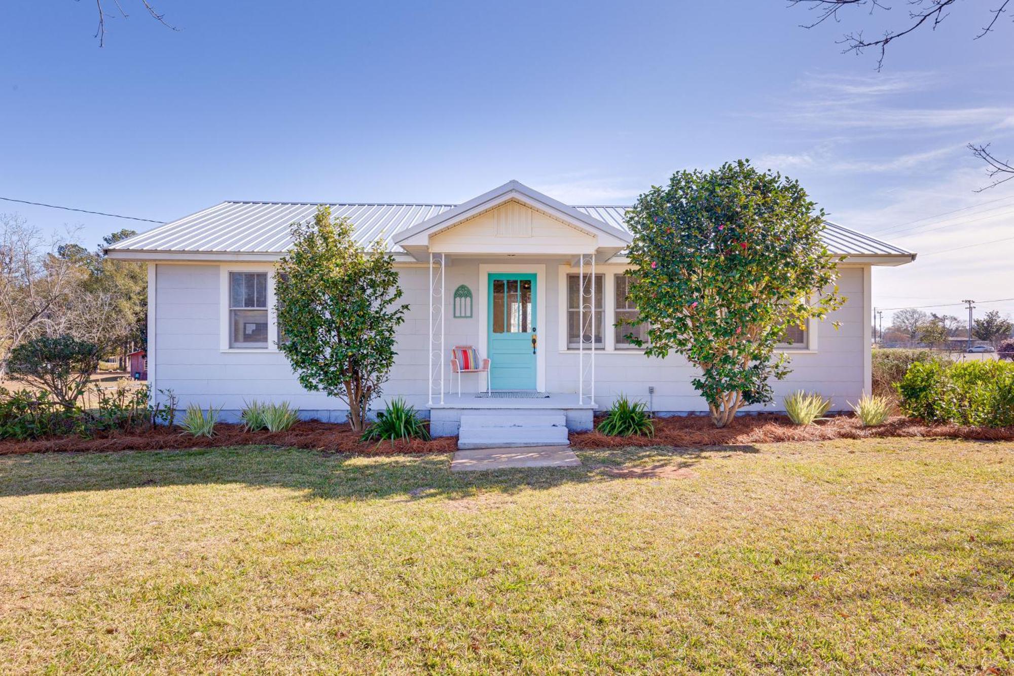 Quiet Grove Hill Cottage With Wraparound Deck! Exterior foto